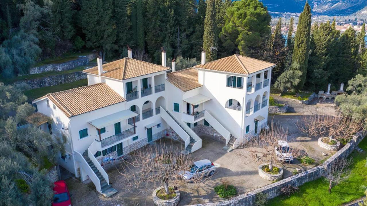 Villa Evgenia Yénion Exteriör bild