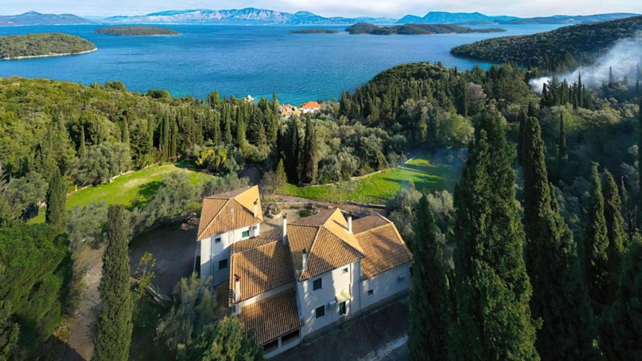 Villa Evgenia Yénion Exteriör bild